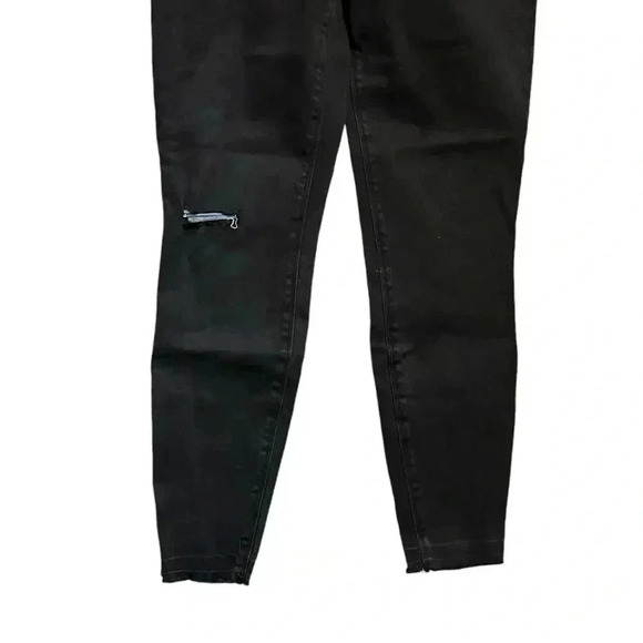 SPANX Black Skinny Pants Stretchy Material - Picture 3 of 5